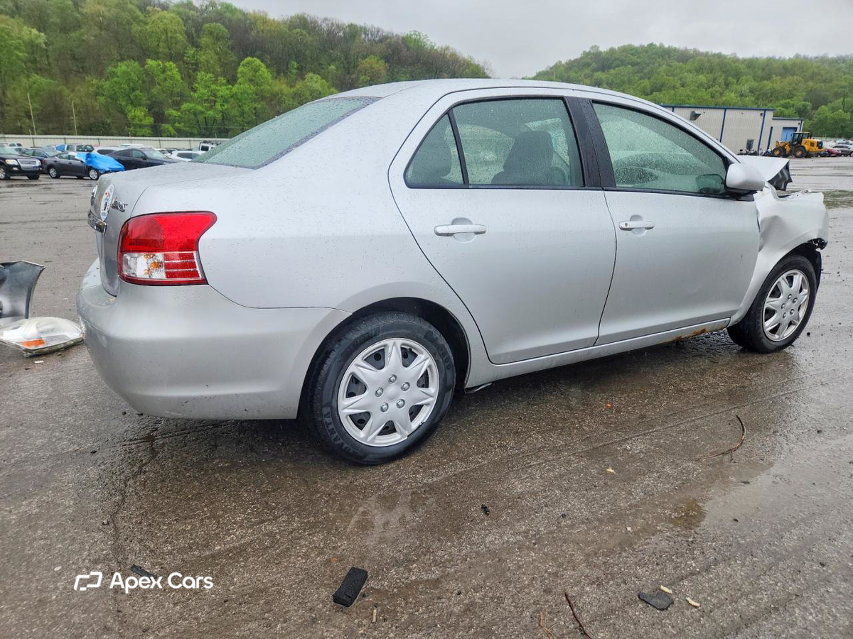 Toyota Yaris 2012