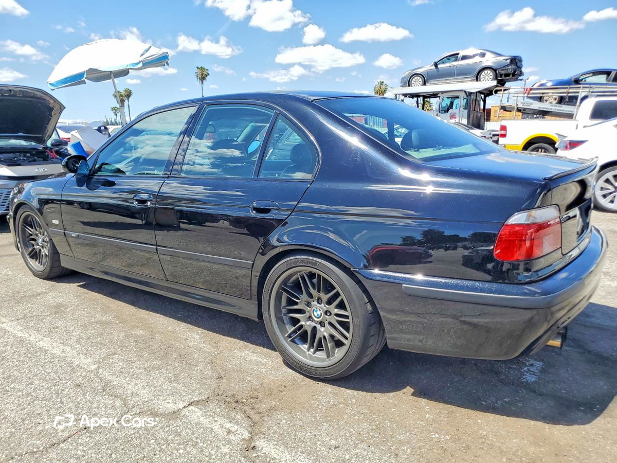 BMW M5 2000