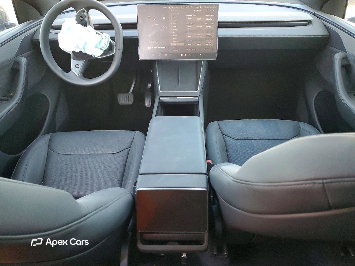 Tesla Model Y 2026