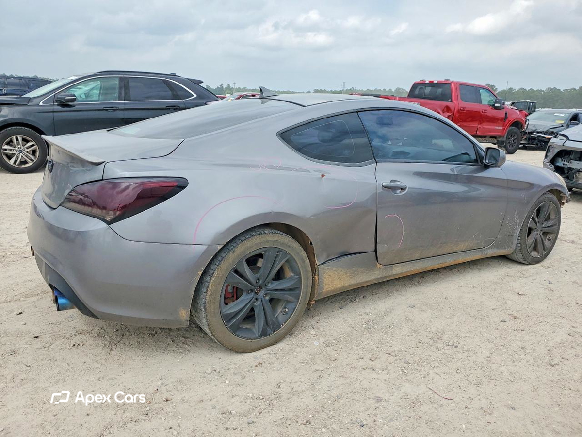 Hyundai Genesis 2012