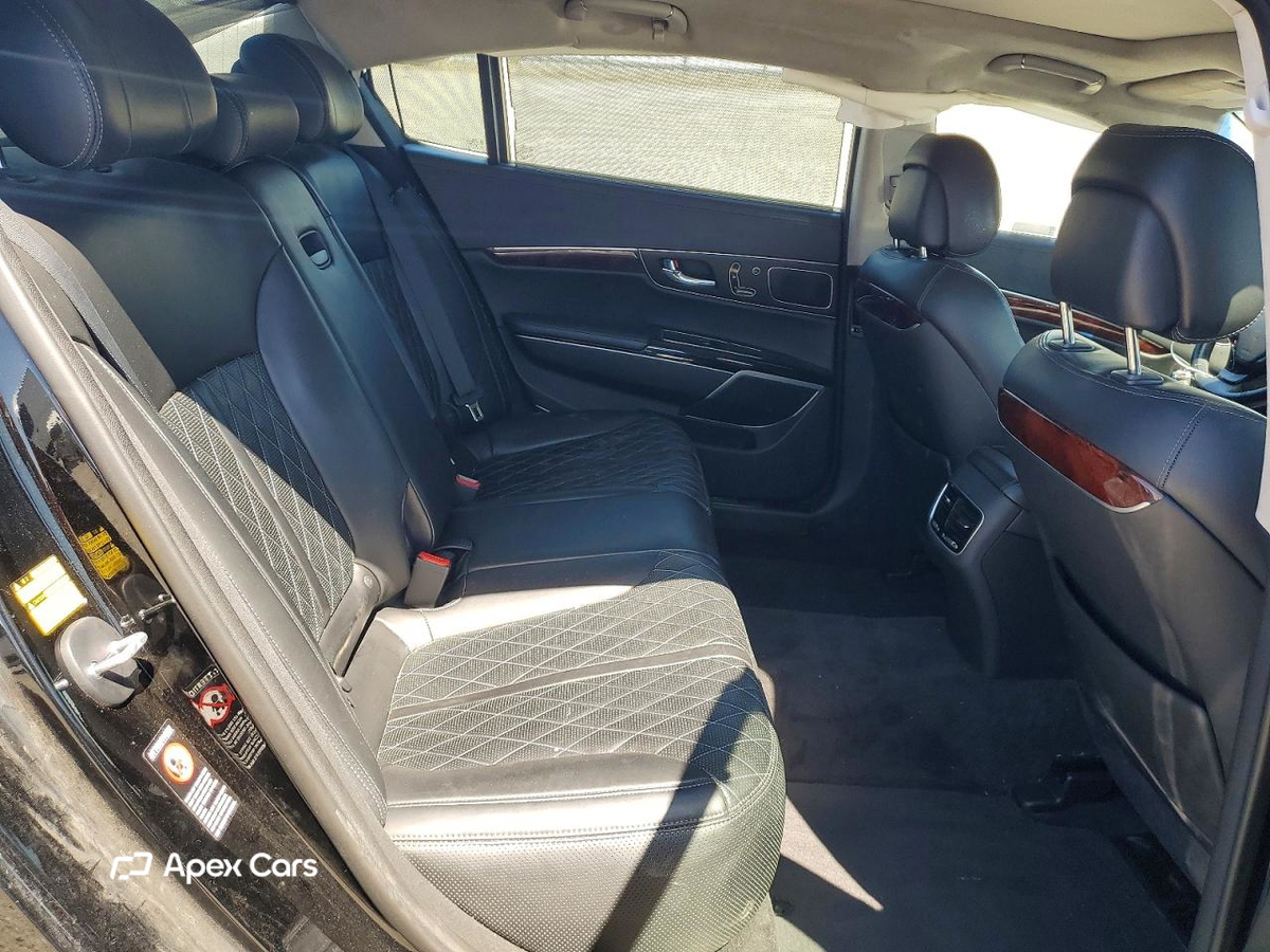 Kia K900 2017