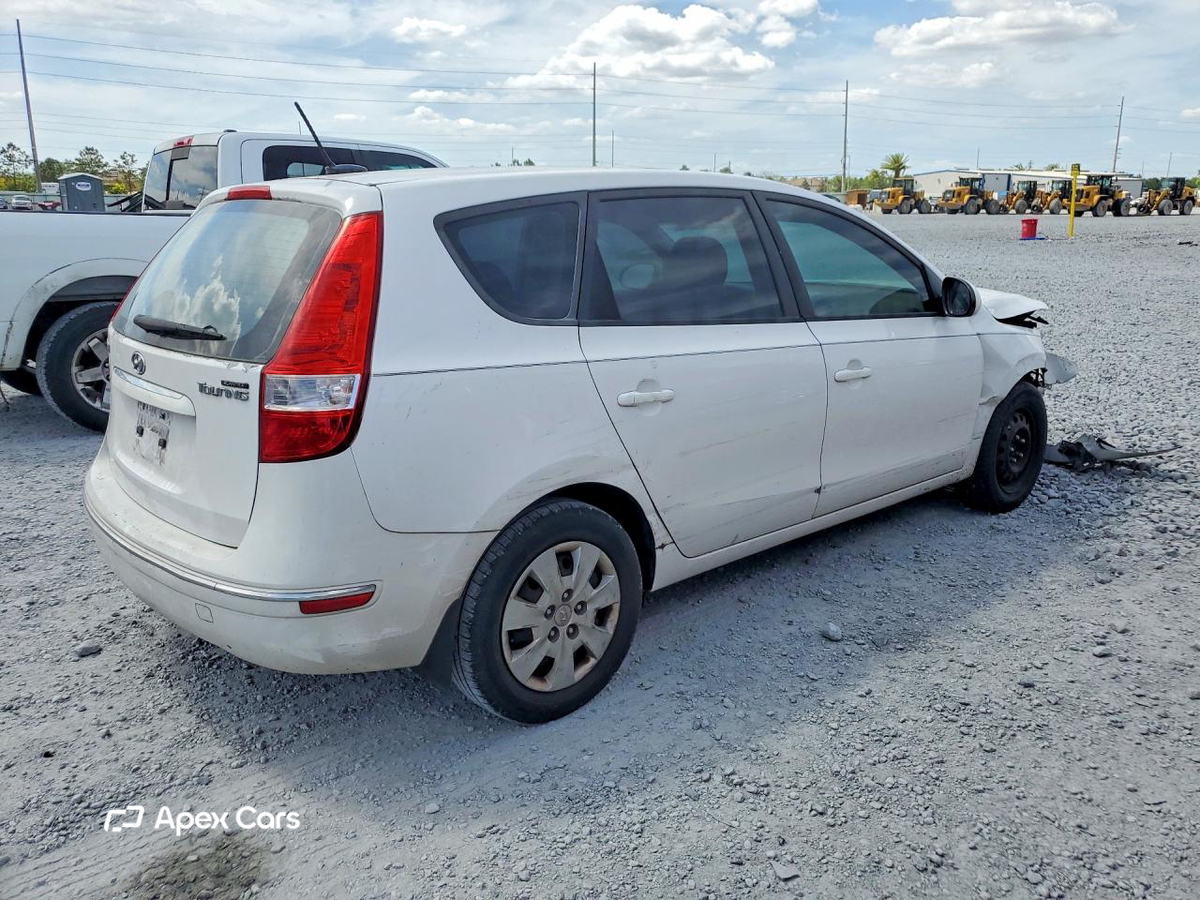 Hyundai Elantra 2012