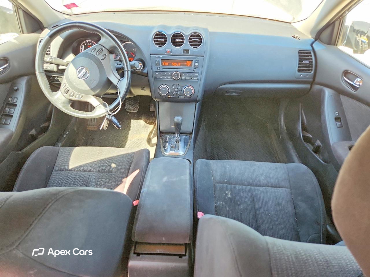 Nissan Altima 2012