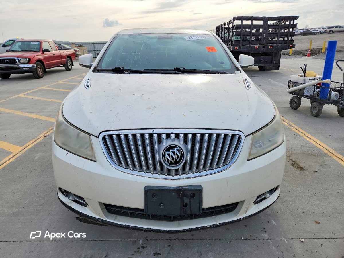 Buick LaCrosse 2011