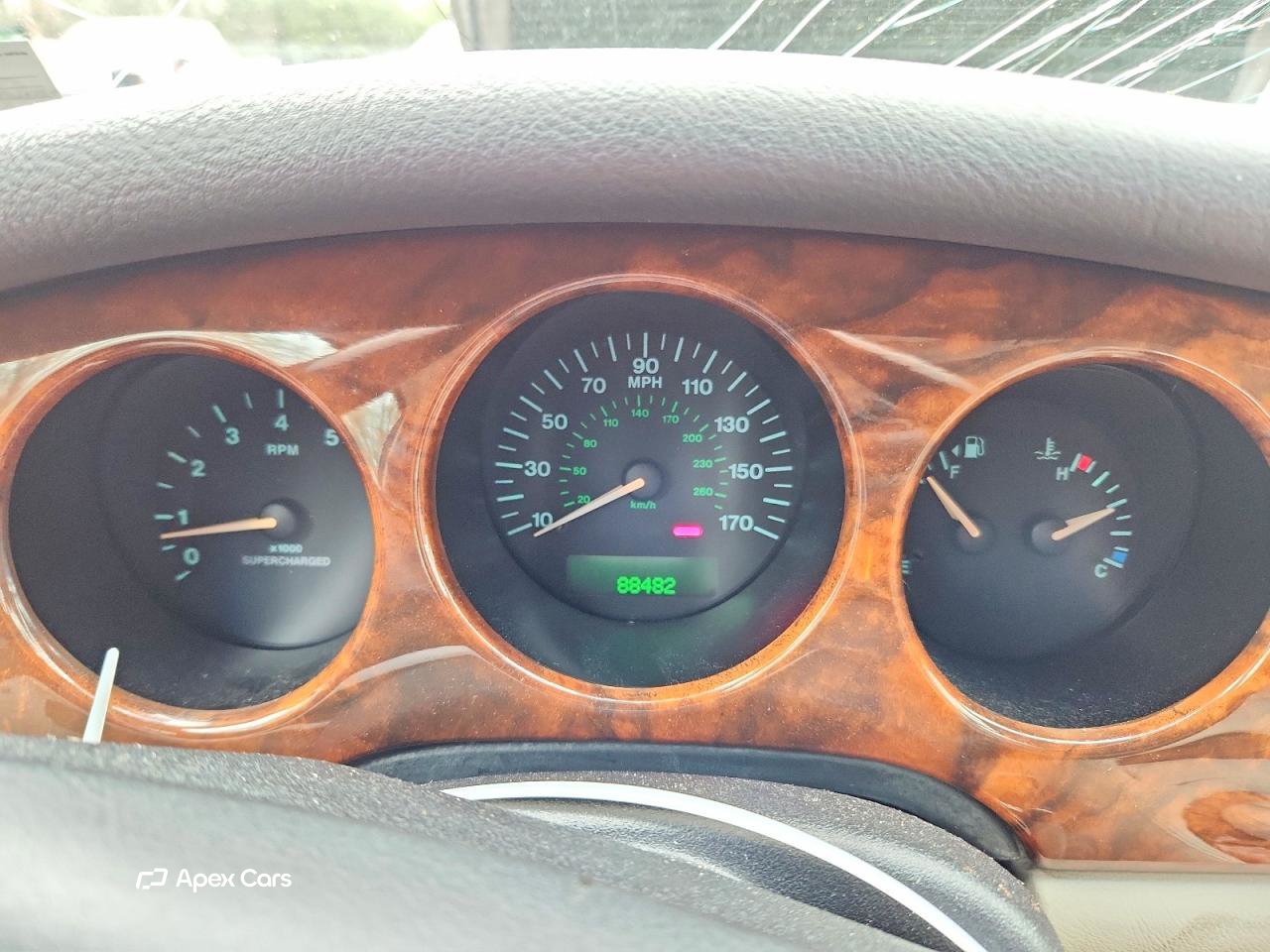Jaguar XJR 2000
