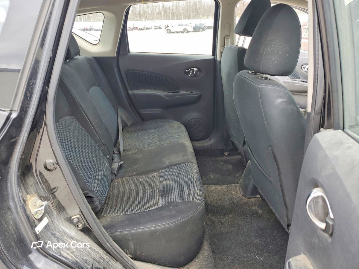 Nissan Versa 2016
