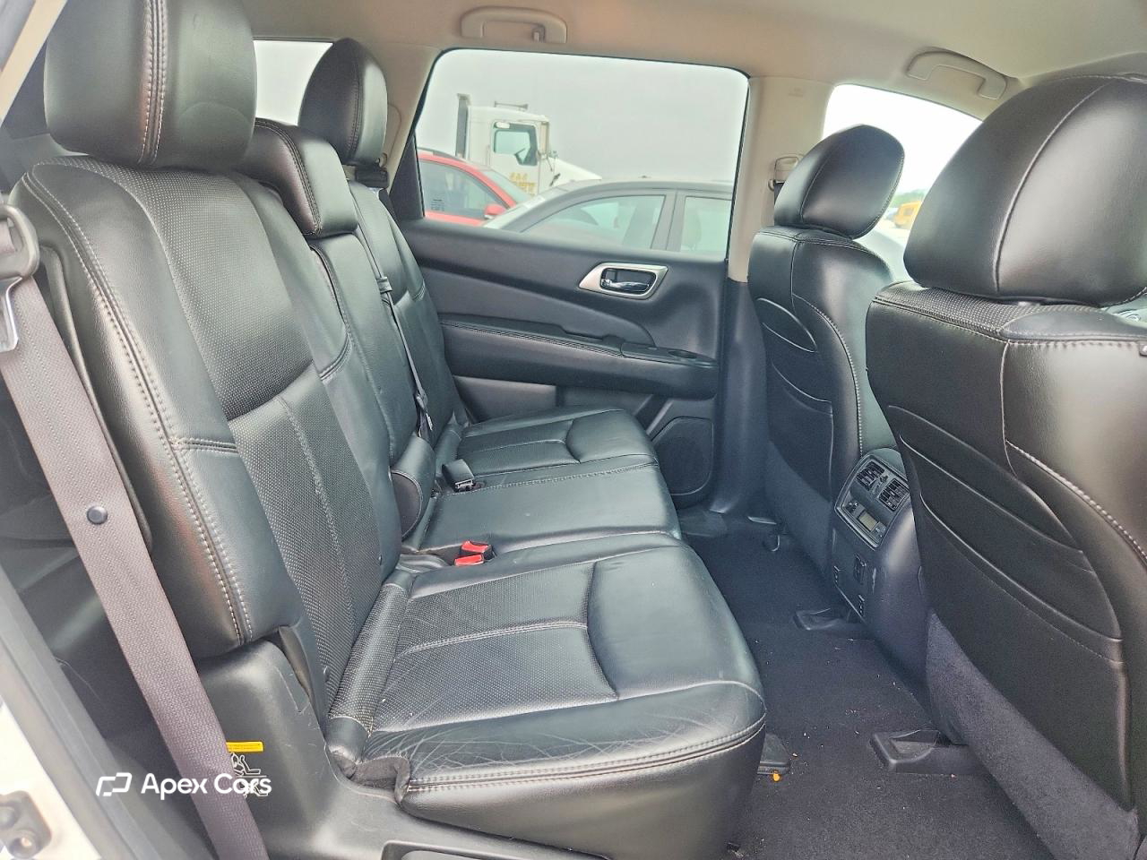 Nissan Pathfinder 2013