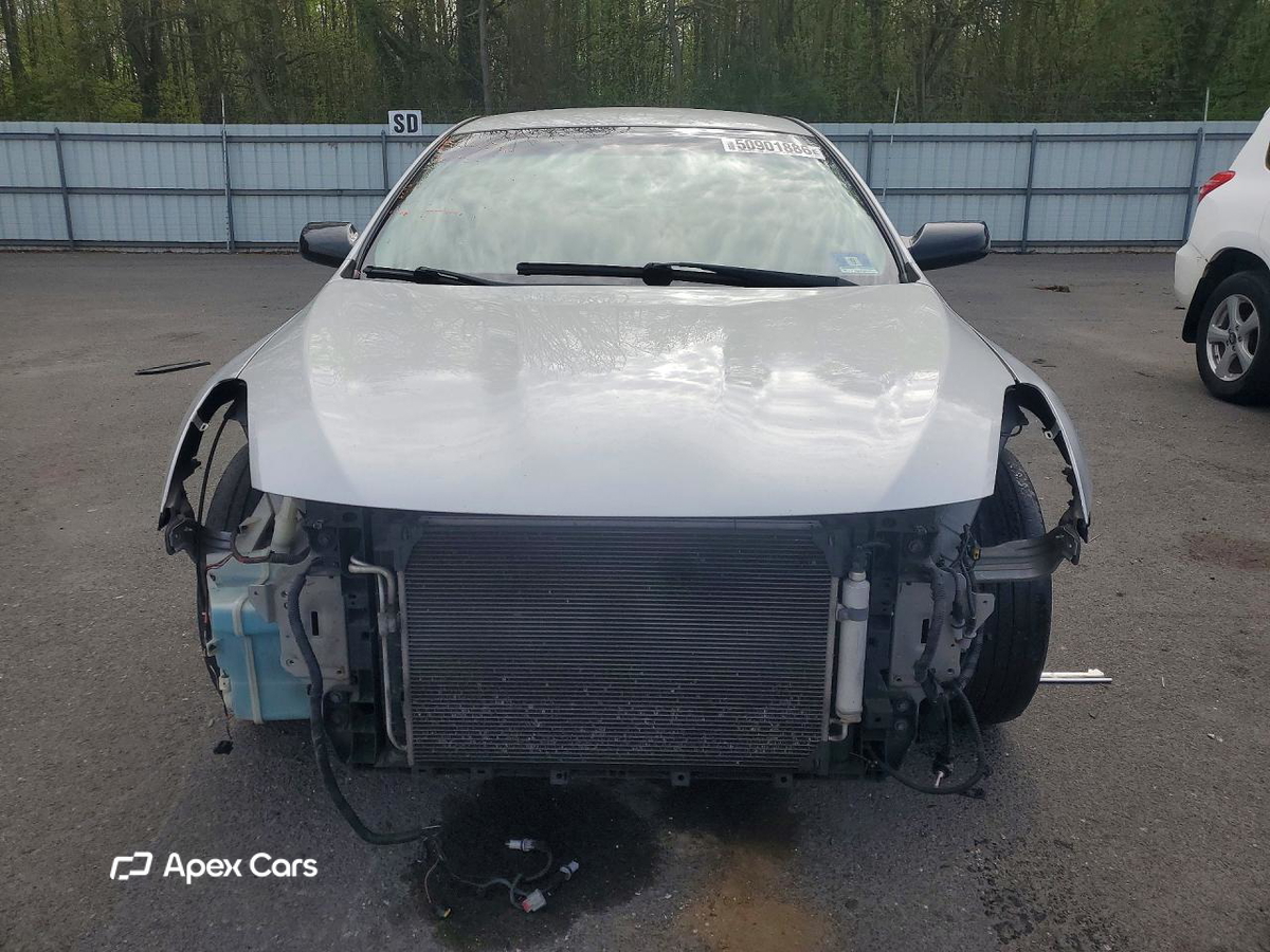 Nissan Altima 2012