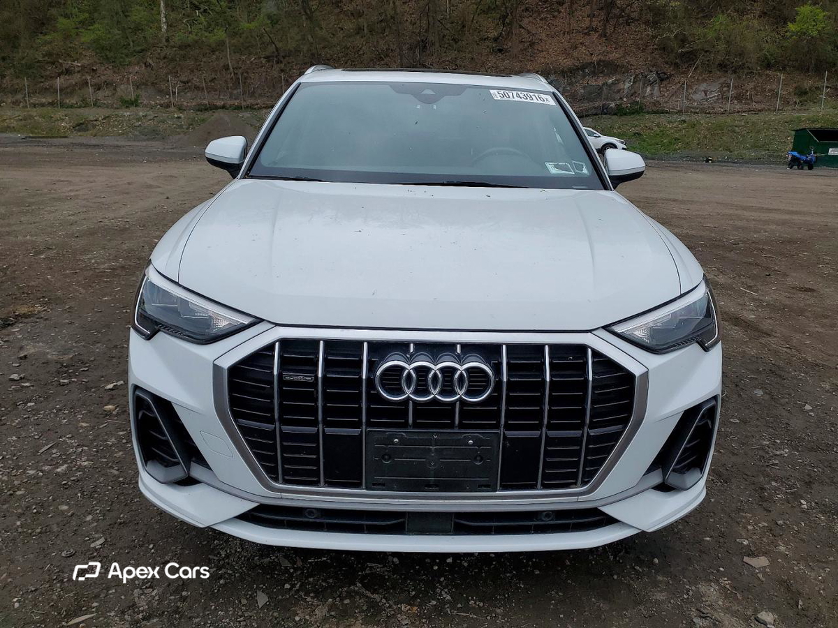 Audi Q3 2021