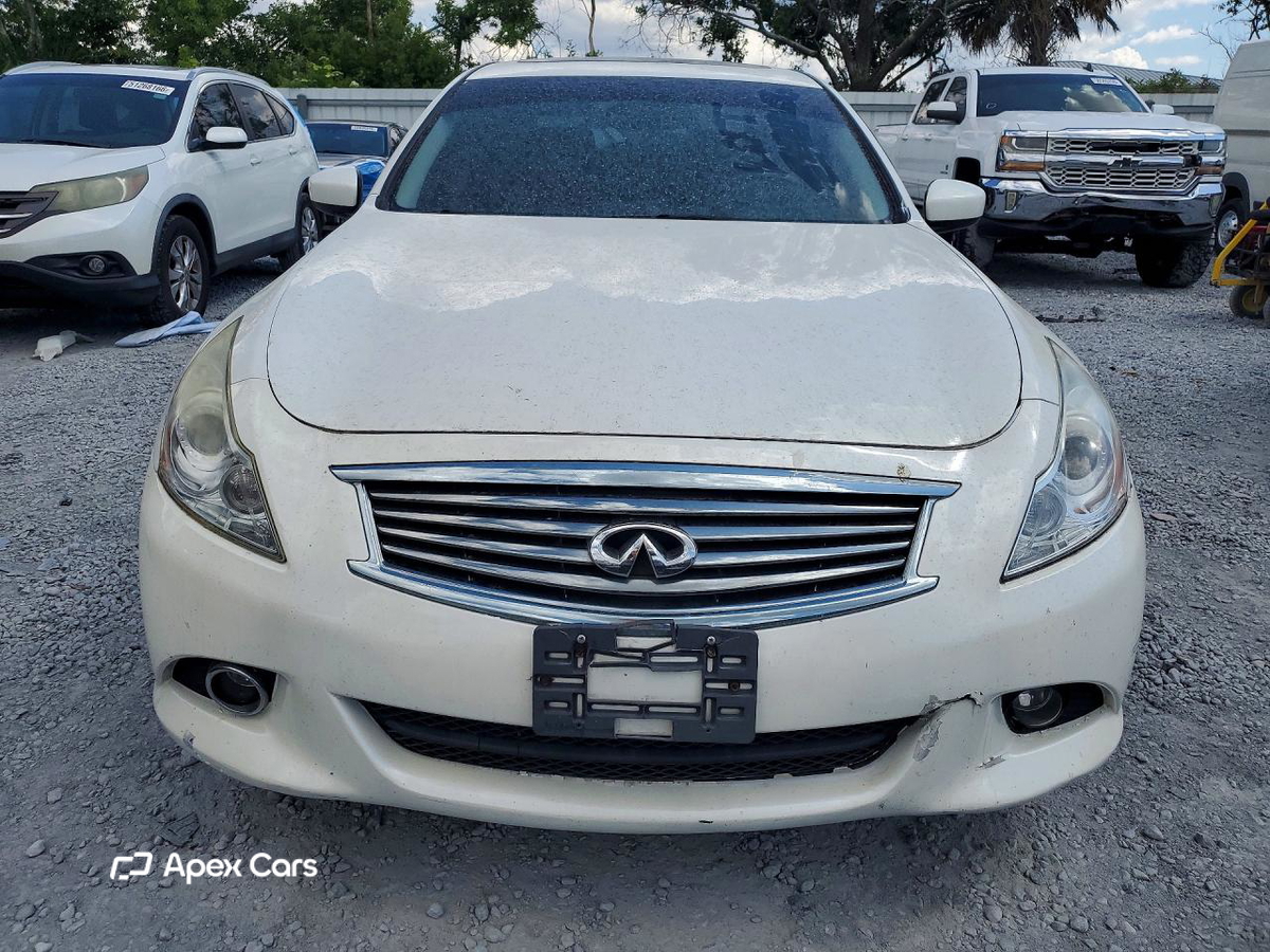 Infiniti Q40 2015