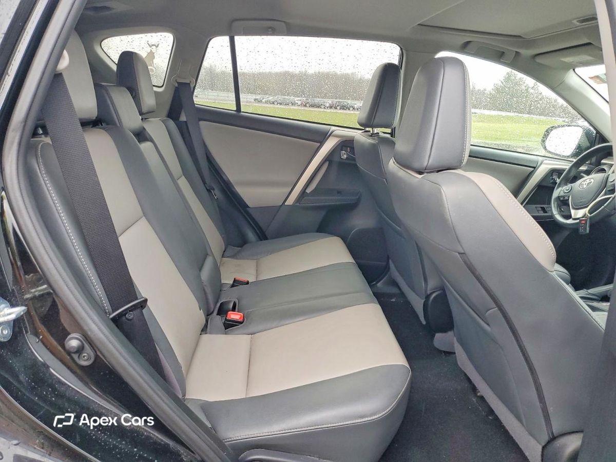 Toyota RAV 4 2015