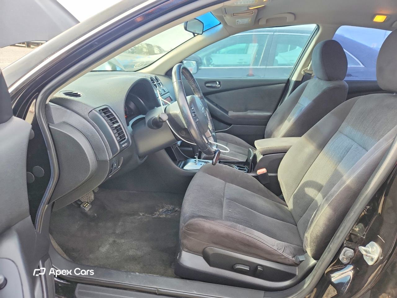 Nissan Altima 2011