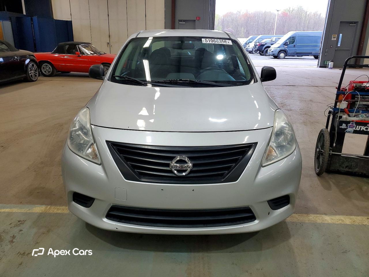 Nissan Versa 2013