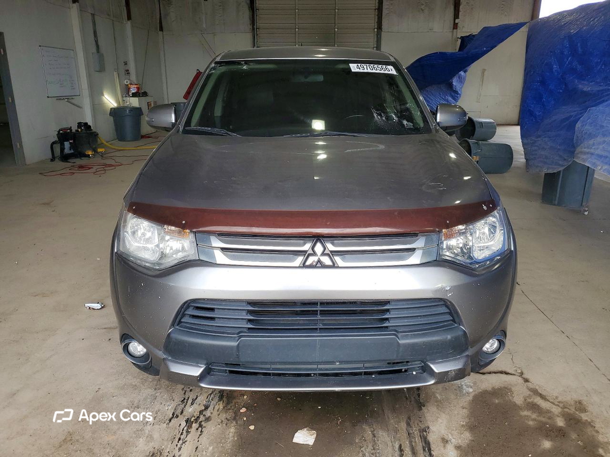 Mitsubishi Outlander 2015