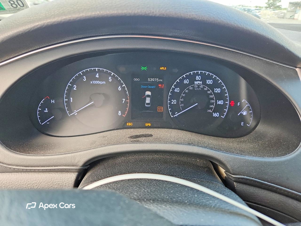 Hyundai Genesis 2012