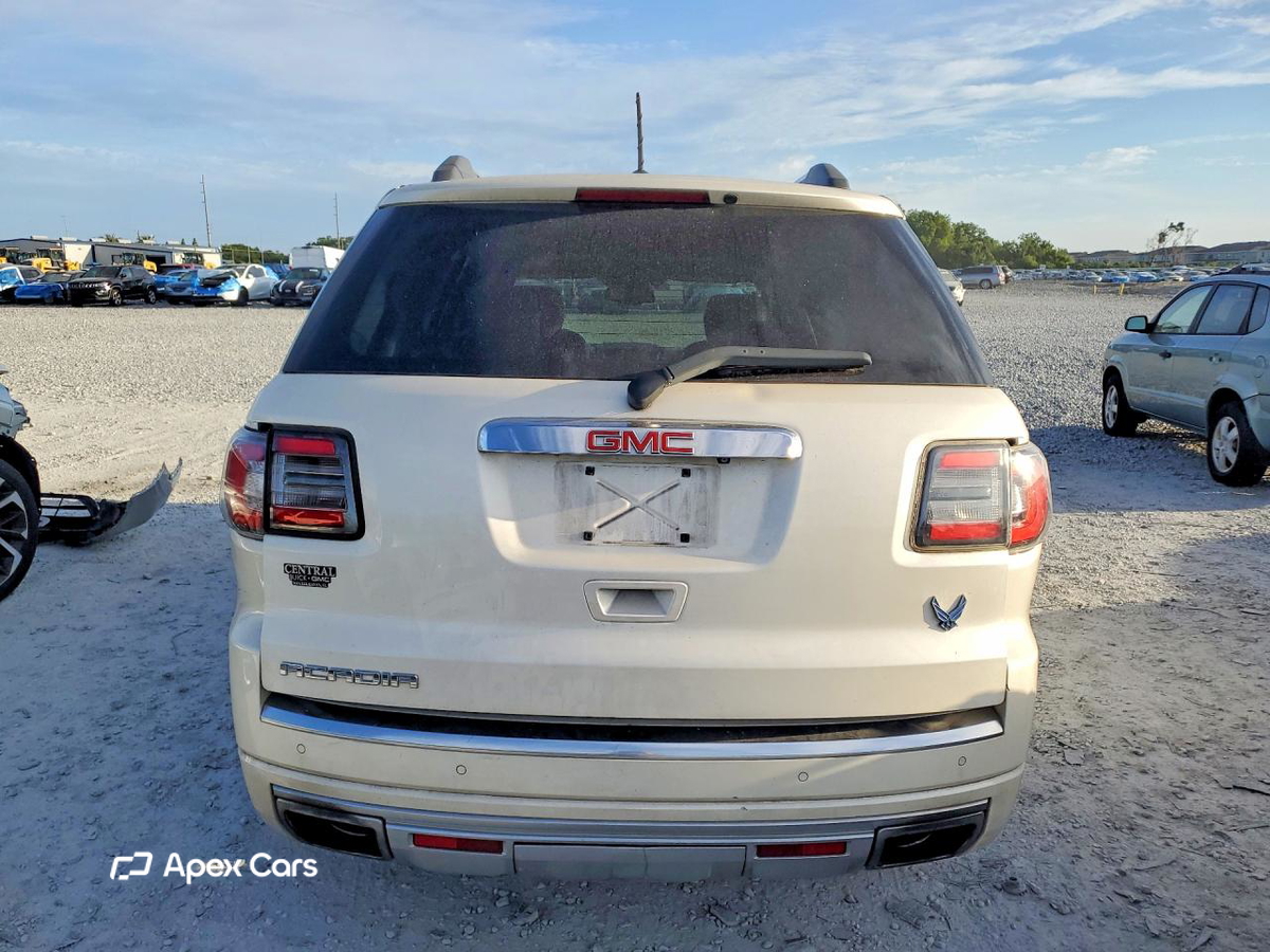 GMC Acadia 2013