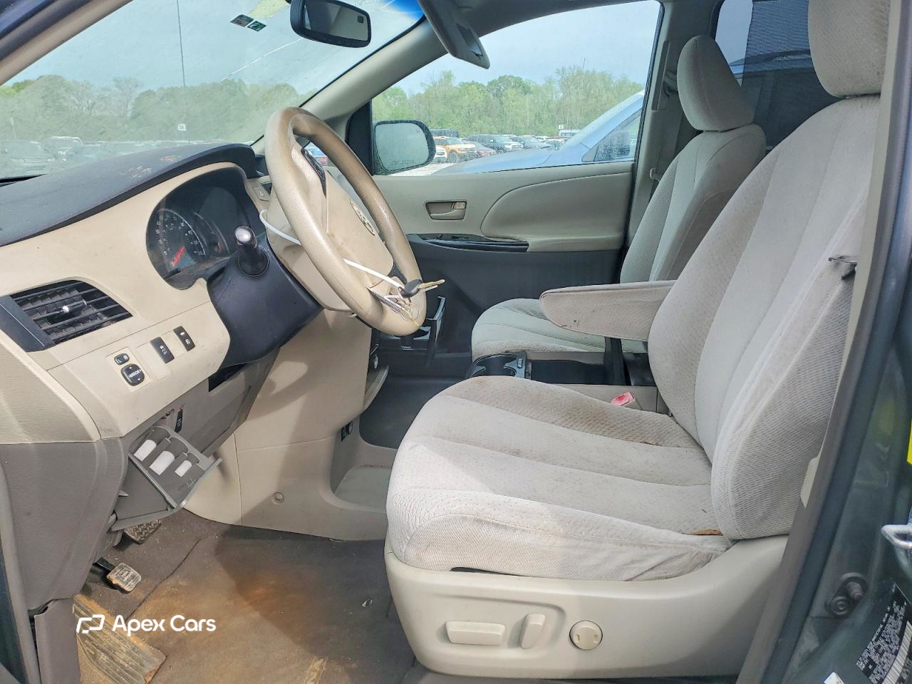 Toyota Sienna 2011