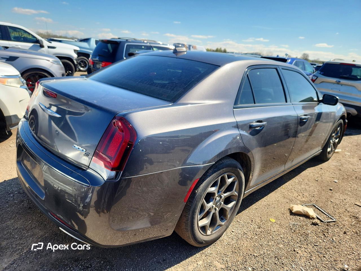 Chrysler 300 2016