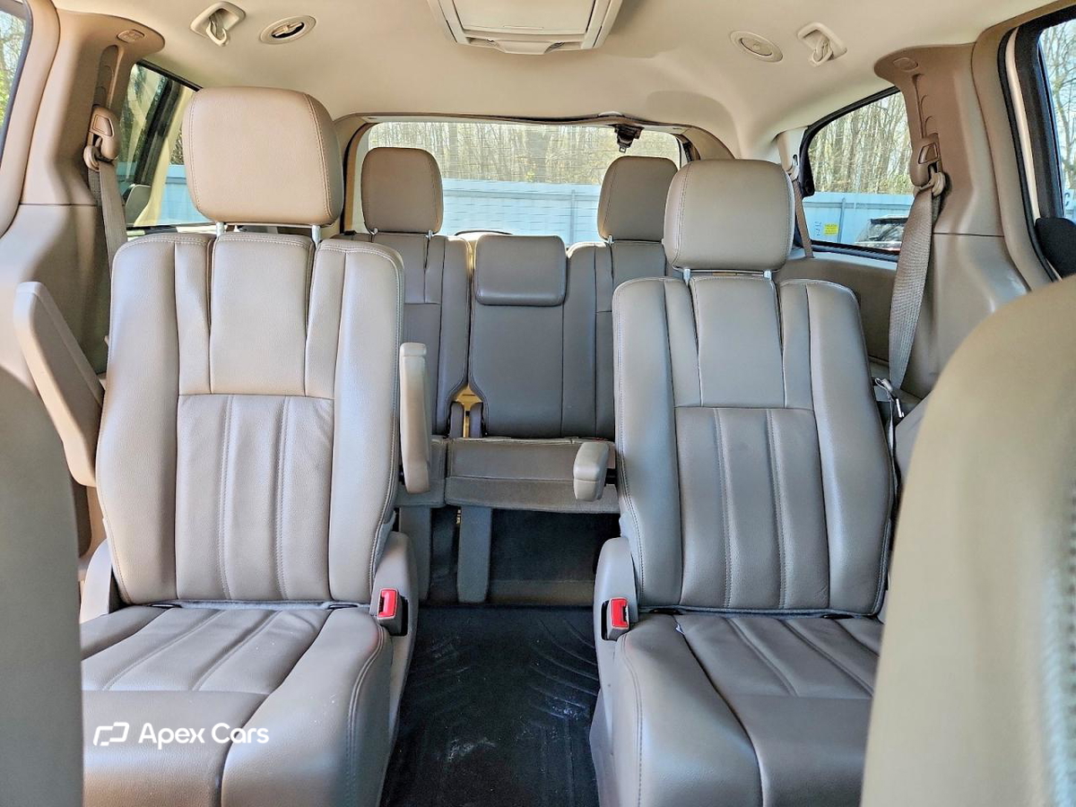 Chrysler Voyager 2013