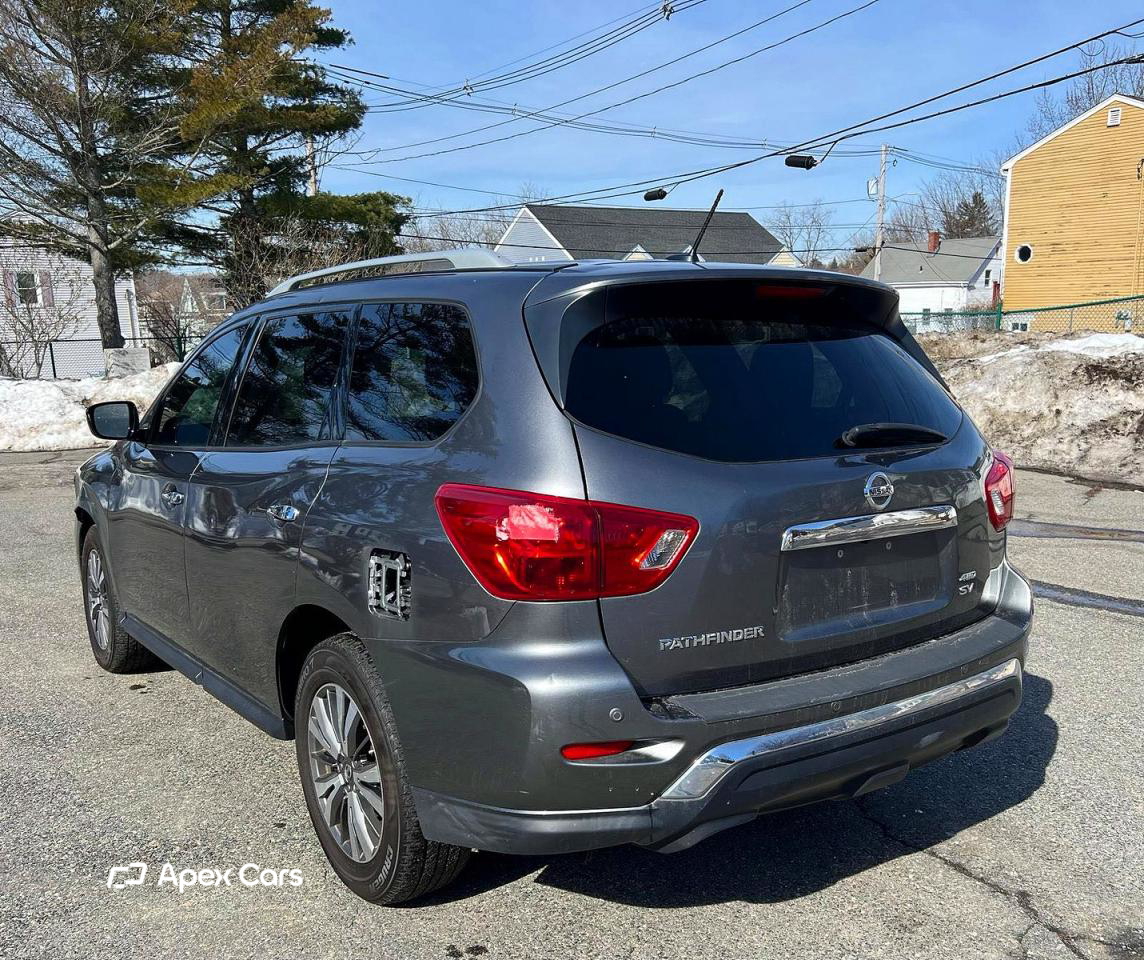 Nissan Pathfinder 2017