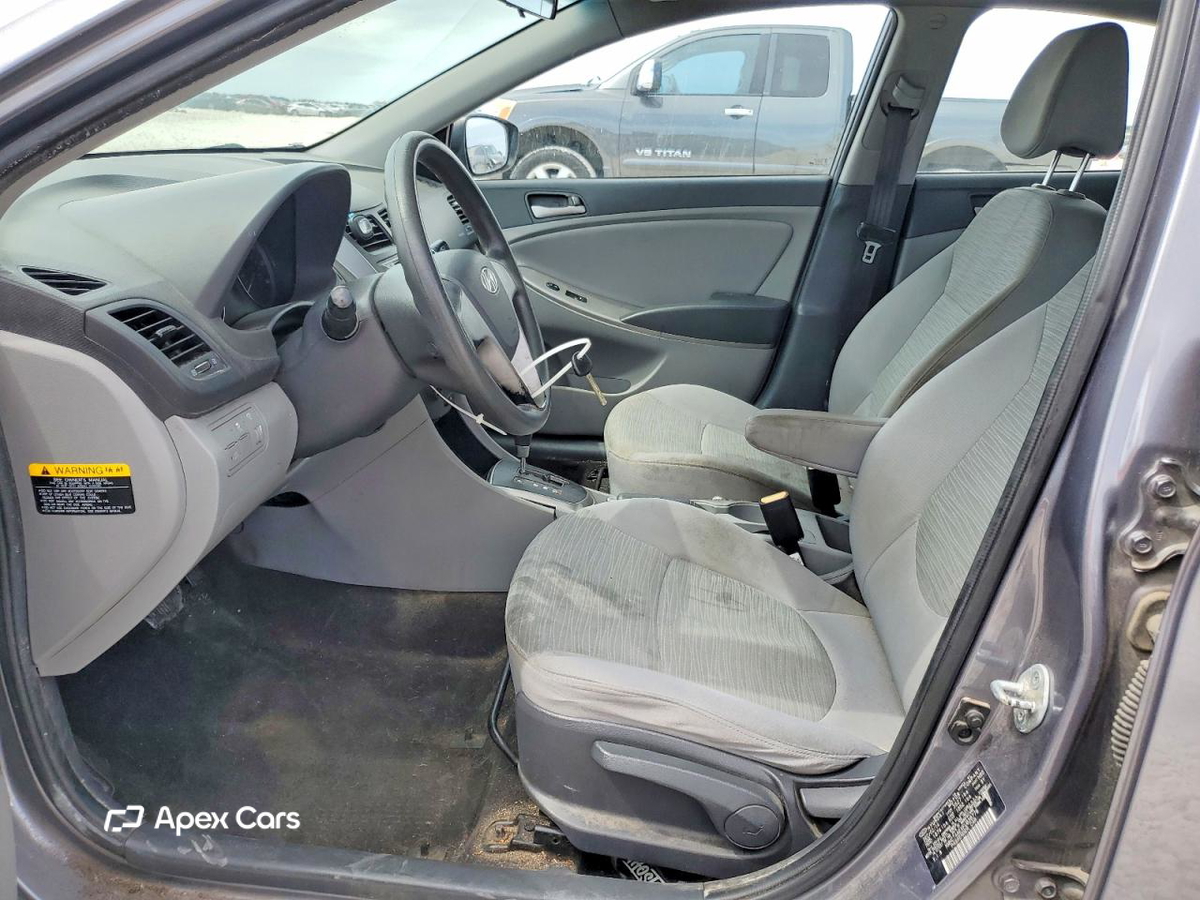 Hyundai Accent 2015