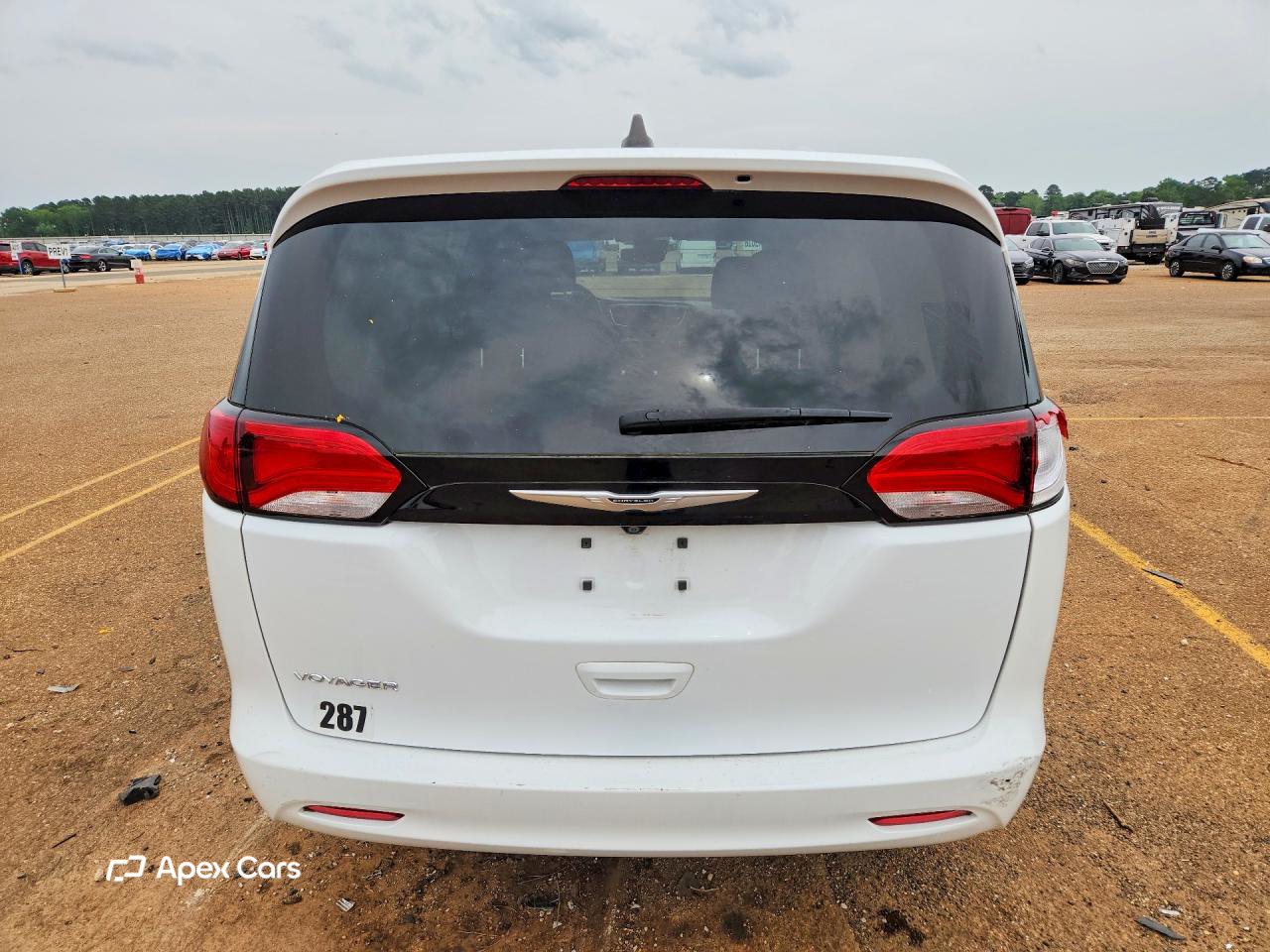 Chrysler Voyager 2024