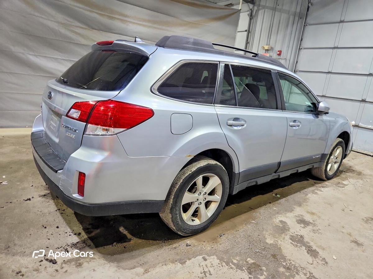 Subaru Outback 2013