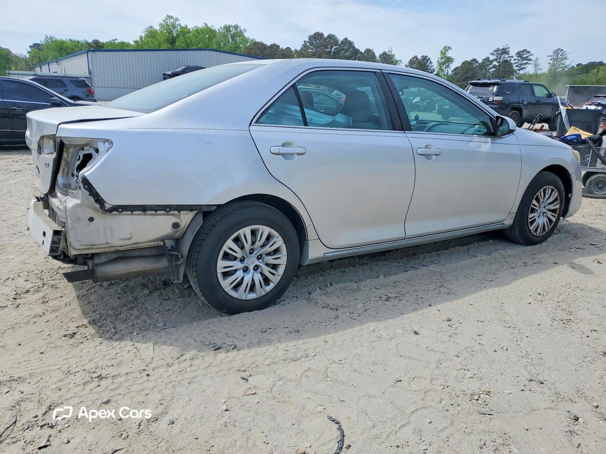Toyota Camry 2012