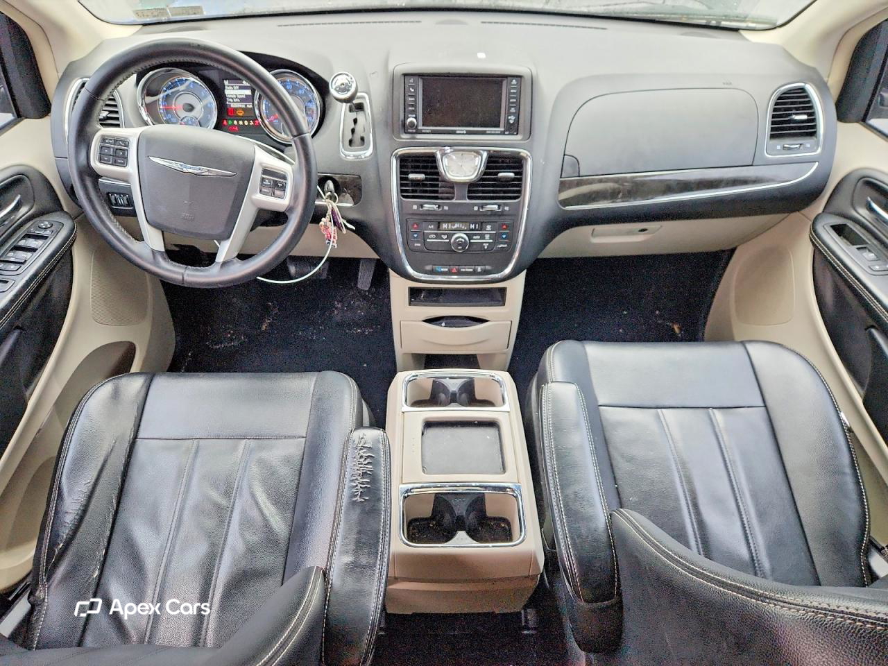 Chrysler Voyager 2015