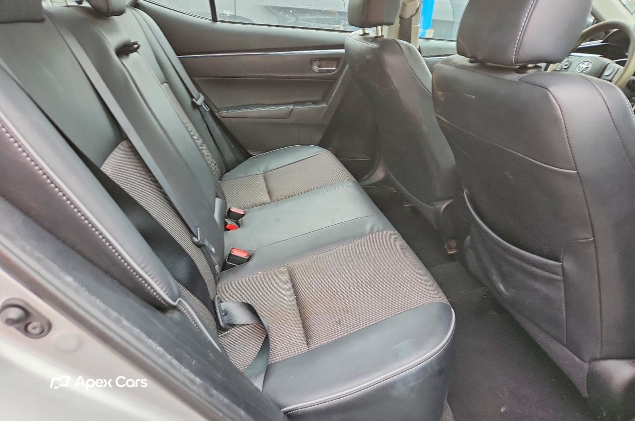 Toyota Corolla 2015