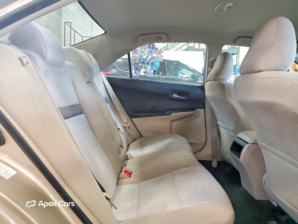 Toyota Camry 2012