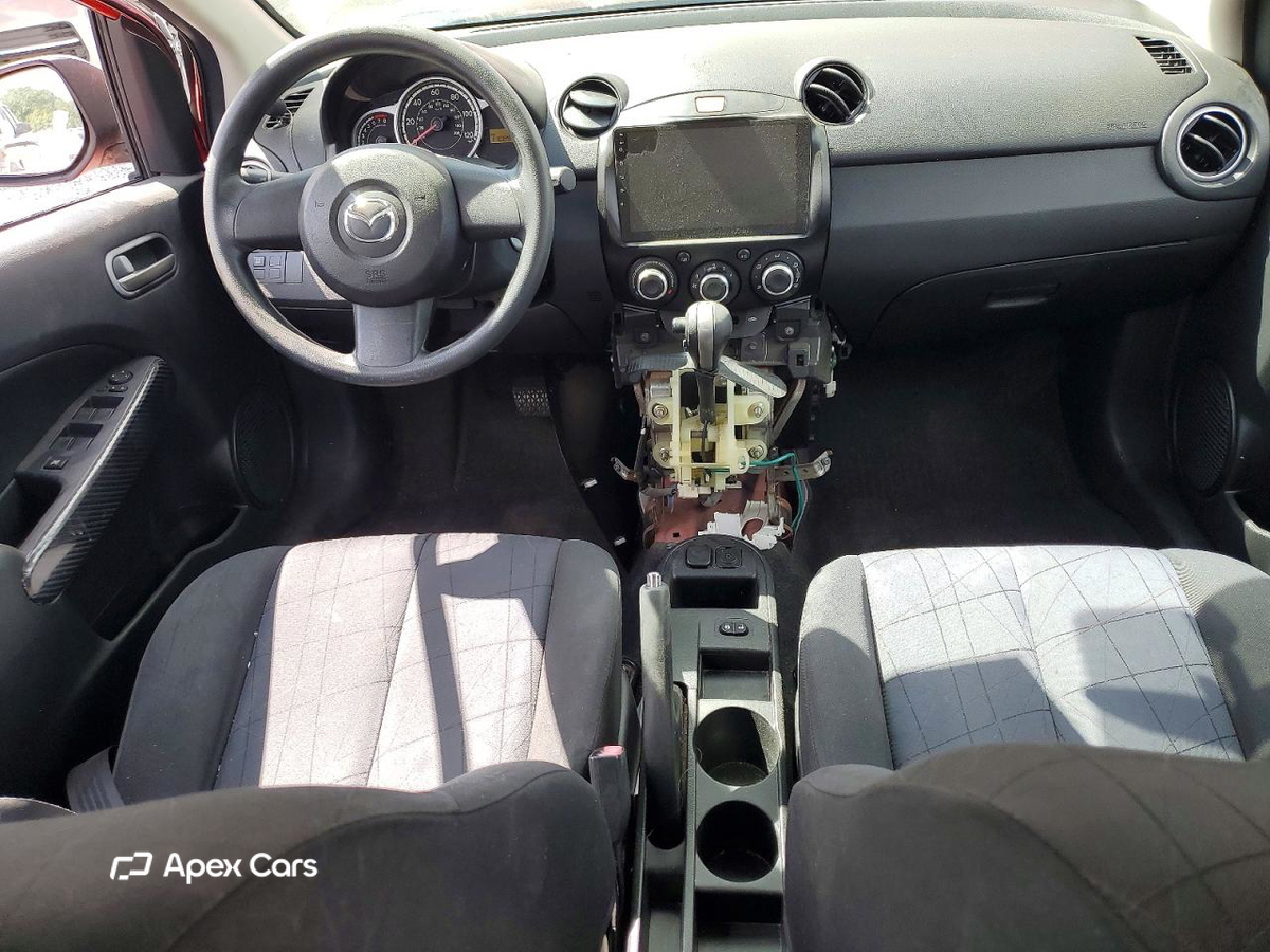 Mazda 2 2012