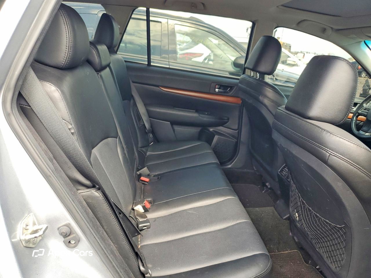 Subaru Outback 2013