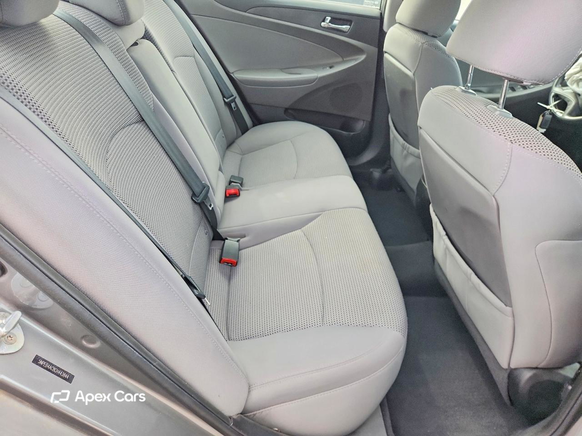 Hyundai Sonata 2012