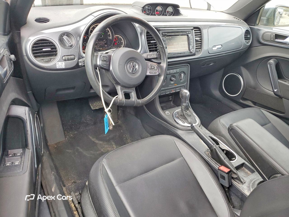 Volkswagen Beetle 2013