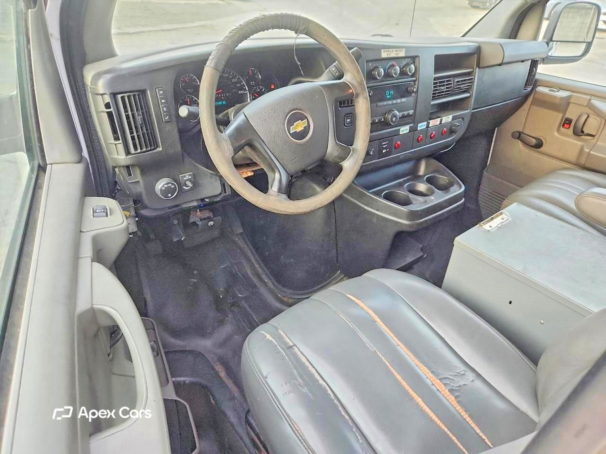Chevrolet Express 2013