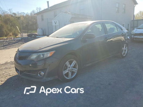 Toyota Camry 2014 - Image 1 of 13
