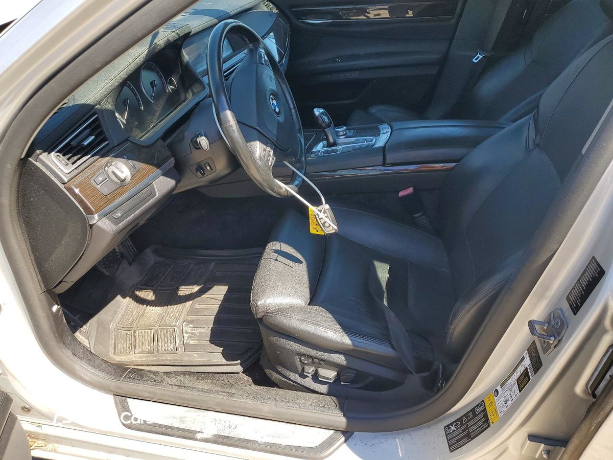 BMW Series 7 2011