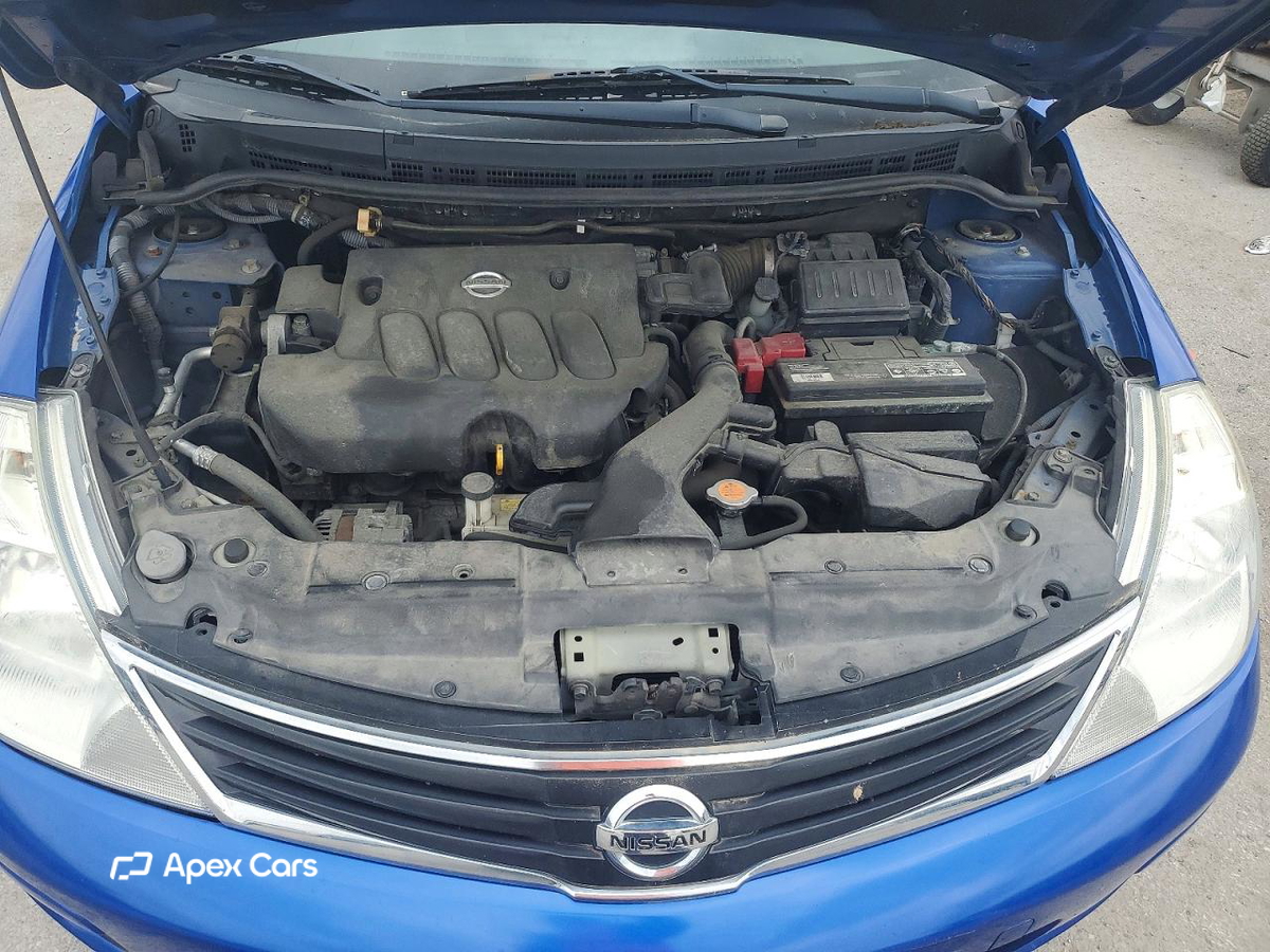 Nissan Versa 2011