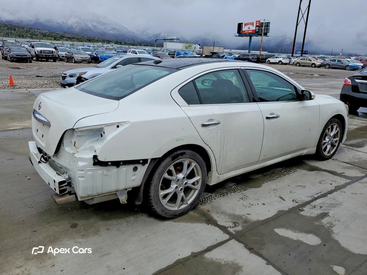 Nissan Maxima 2014