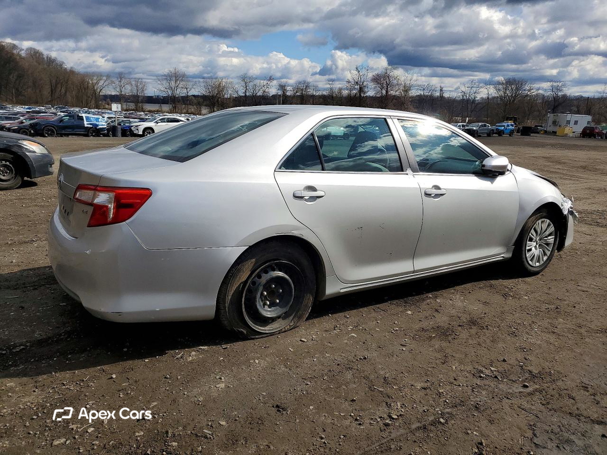 Toyota Camry 2012