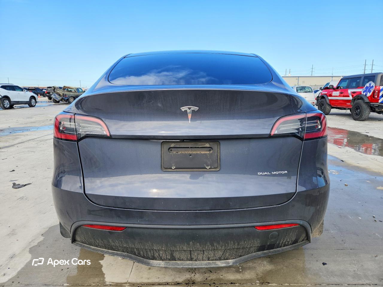 Tesla Model Y 2023