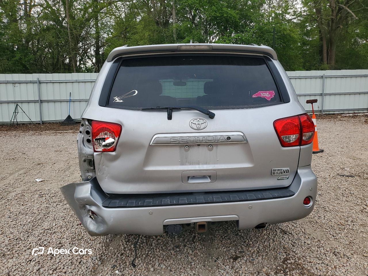 Toyota Sequoia 2014