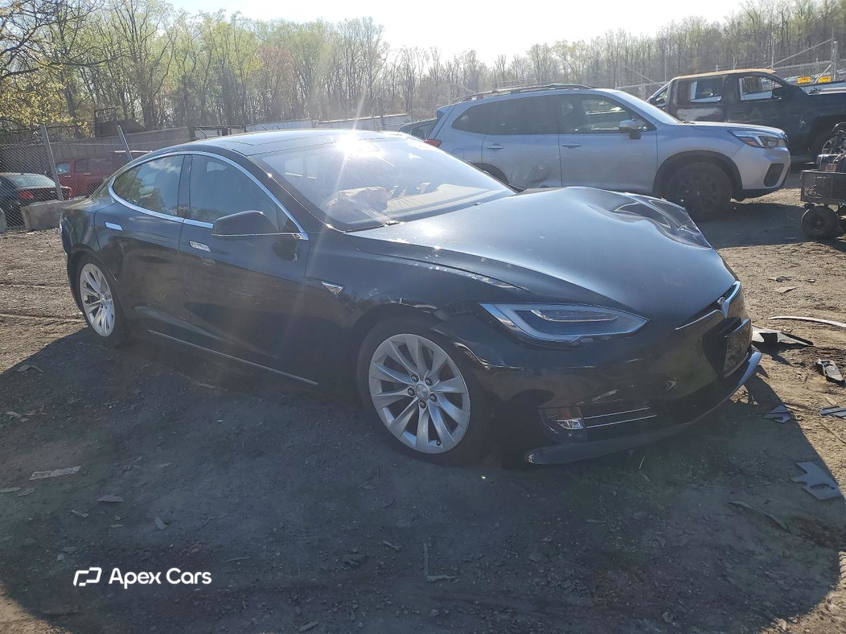 Tesla Model S 2016