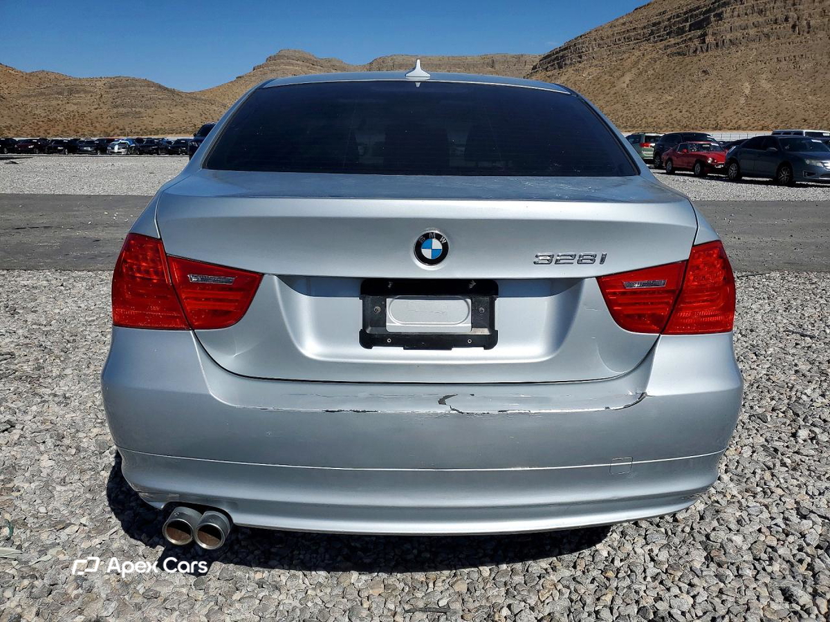BMW Series 3 2011