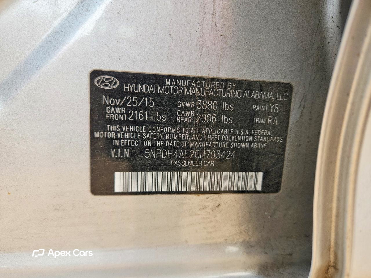 Hyundai Elantra 2016
