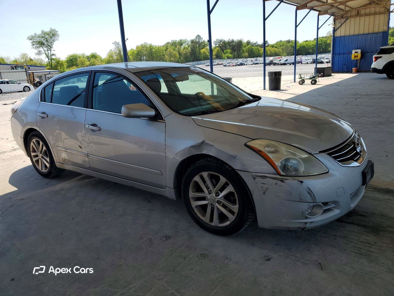Nissan Altima 2011