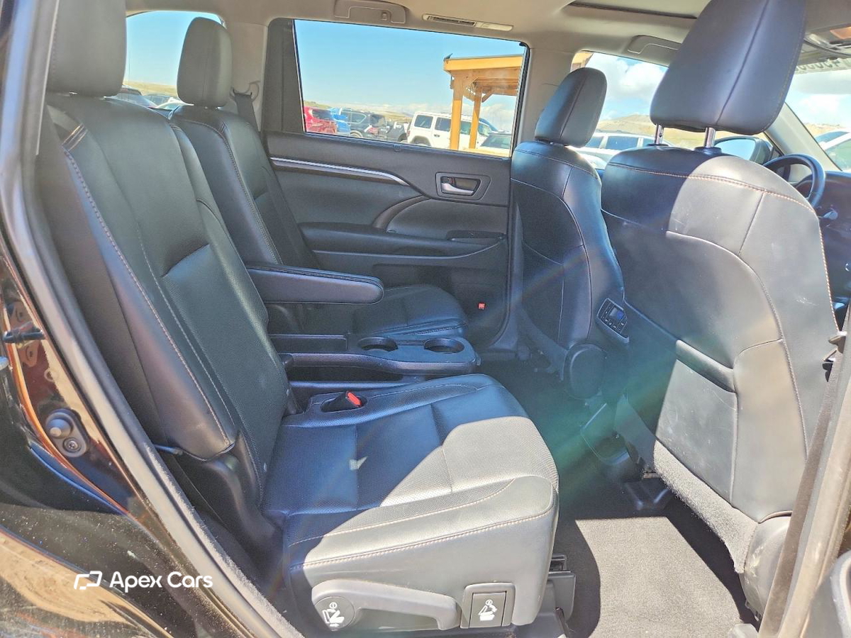 Toyota Highlander 2015