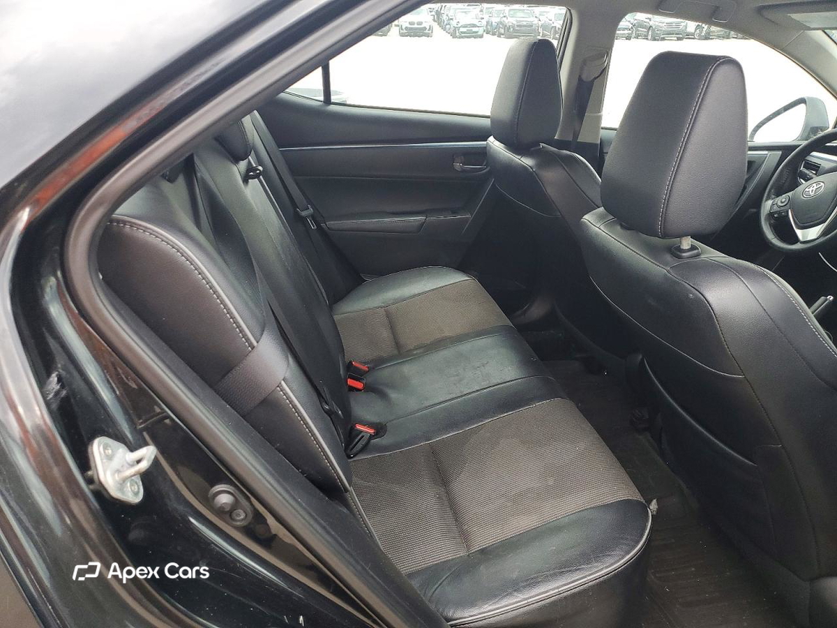 Toyota Corolla 2015