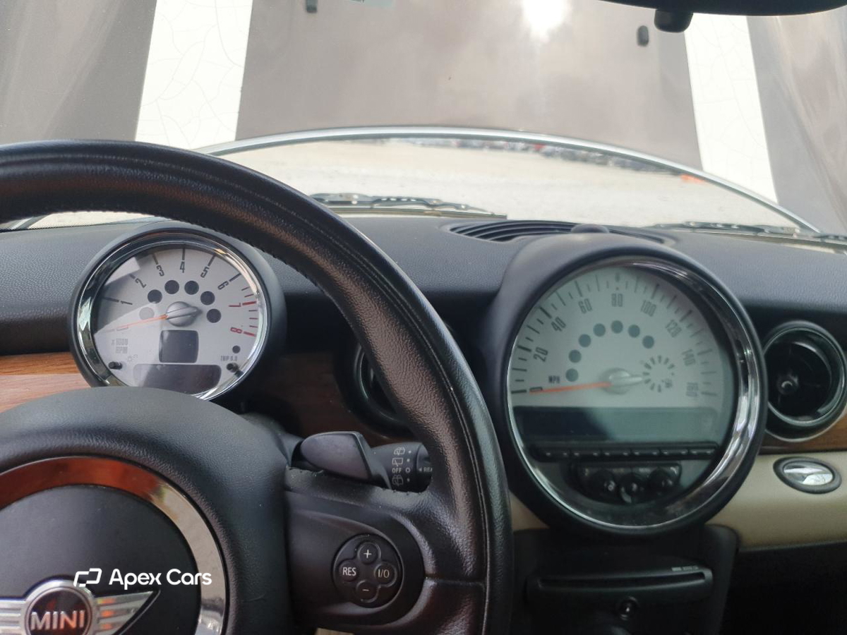 MINI Cooper 2012